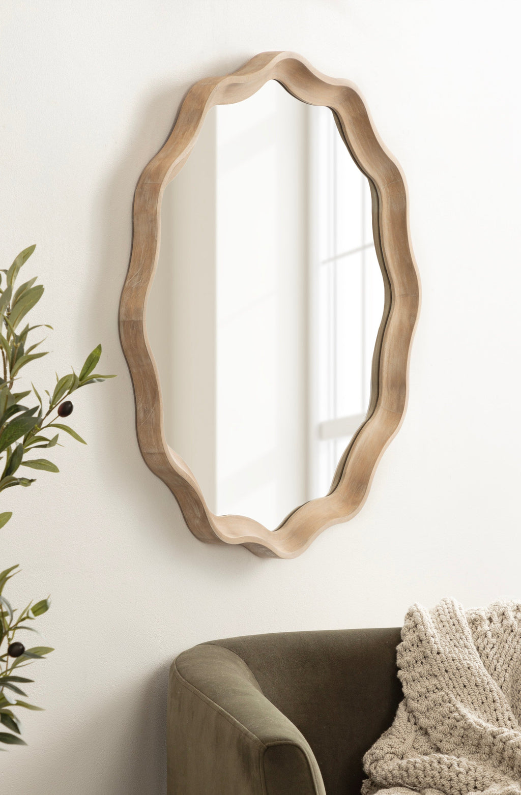 Hatherleigh Round Scallop Mirror